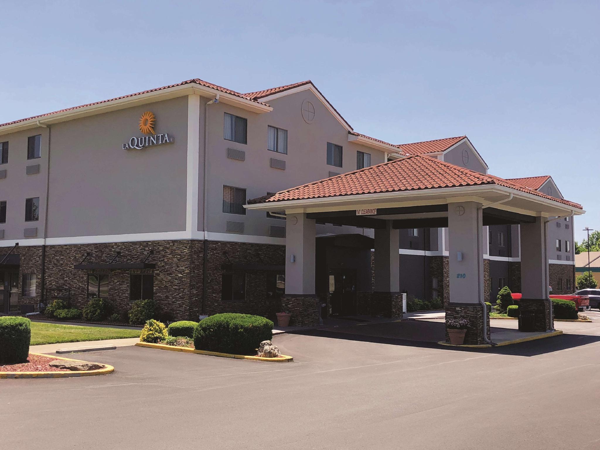 La Quinta By Wyndham Elizabethtown Hotel Exterior photo